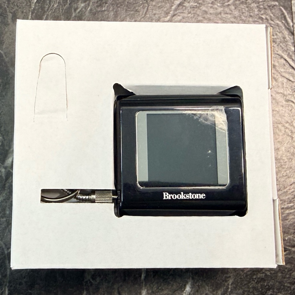 BROOKSTONE Digital Photo Keychain - Picture 9 of 12